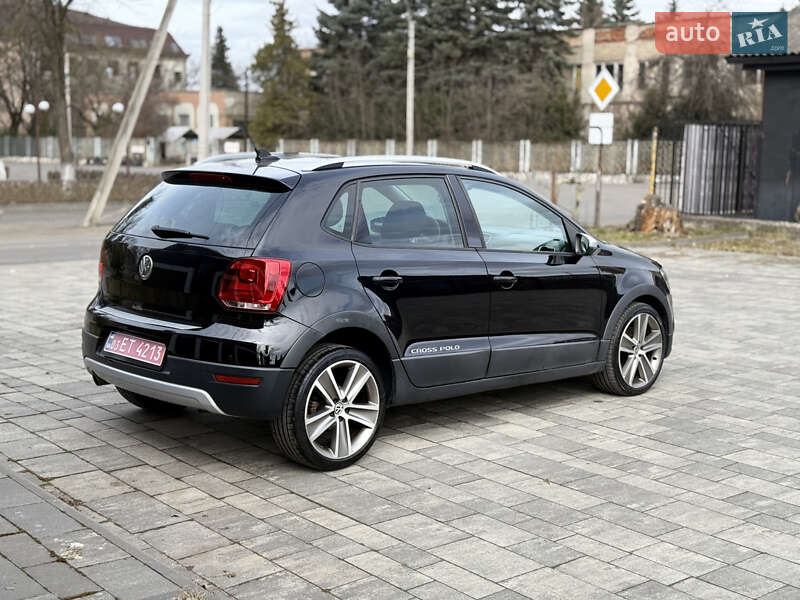 Хэтчбек Volkswagen Cross Polo 2012 в Тячеве