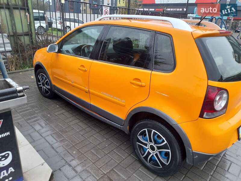 Хэтчбек Volkswagen Cross Polo 2009 в Ивано-Франковске