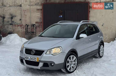 Хэтчбек Volkswagen Cross Polo 2006 в Калуше