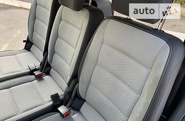 Минивэн Volkswagen Cross Touran 2015 в 