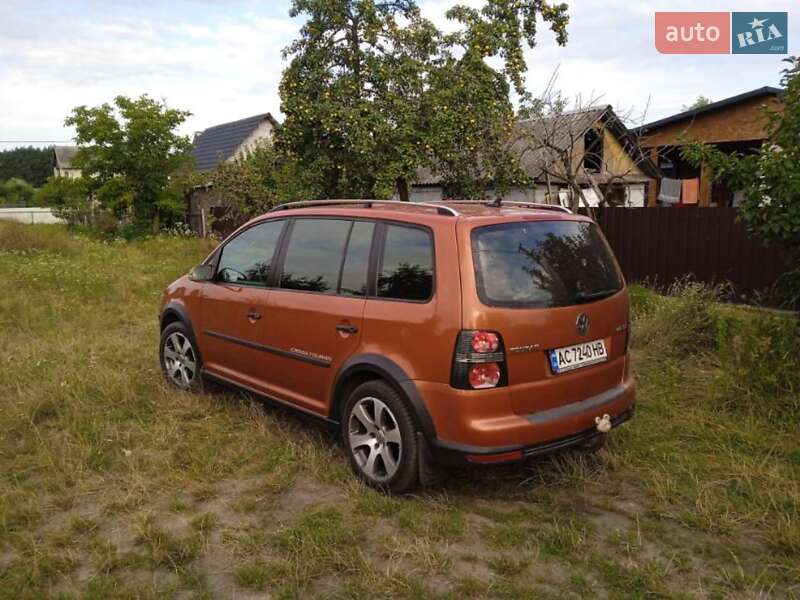 Мінівен Volkswagen Cross Touran 2007 в Луцьку фото 4 Мінівен Volkswagen Cross Touran 2007 в Луцьку