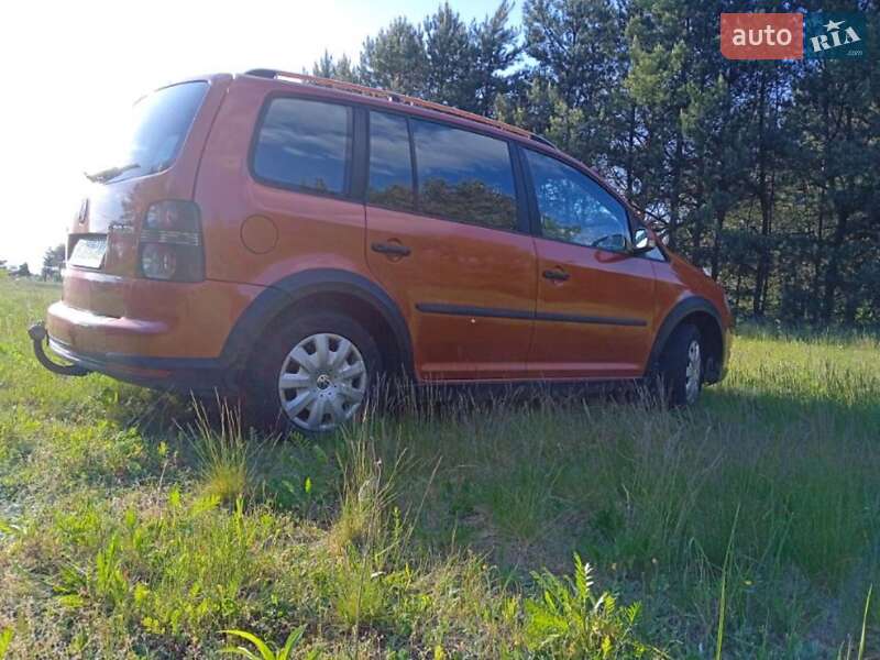 Мінівен Volkswagen Cross Touran 2007 в Луцьку фото 5 Мінівен Volkswagen Cross Touran 2007 в Луцьку