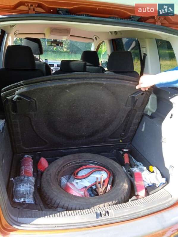 Мінівен Volkswagen Cross Touran 2007 в Луцьку фото 14 Мінівен Volkswagen Cross Touran 2007 в Луцьку