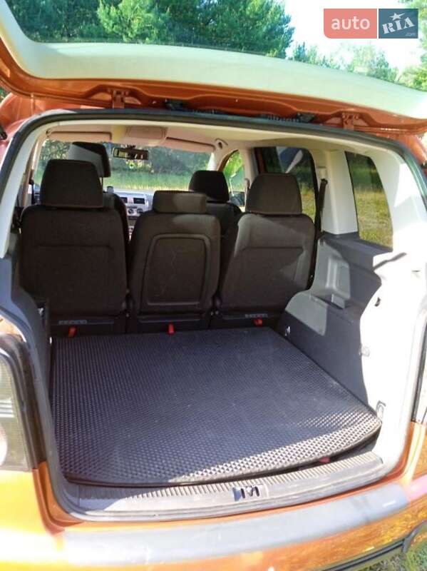 Мінівен Volkswagen Cross Touran 2007 в Луцьку фото 16 Мінівен Volkswagen Cross Touran 2007 в Луцьку