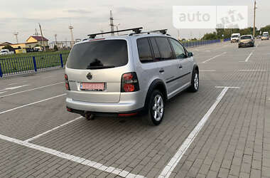 Мінівен Volkswagen Cross Touran 2007 в Нововолинську