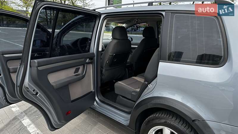 Минивэн Volkswagen Cross Touran 2009 в Одессе фото 15 Минивэн Volkswagen Cross Touran 2009 в Одессе