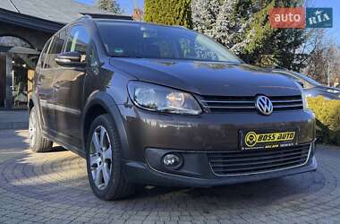 Volkswagen Cross Touran 2011