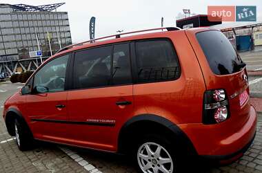 Минивэн Volkswagen Cross Touran 2008 в Львове