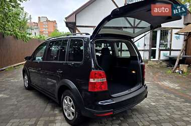 Мінівен Volkswagen Cross Touran 2008 в 