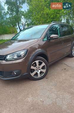 Минивэн Volkswagen Cross Touran 2012 в Коростене