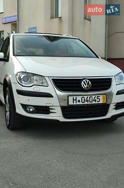 Мінівен Volkswagen Cross Touran 2010 в Новій Ушиці
