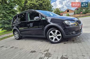 Мінівен Volkswagen Cross Touran 2008 в Луцьку