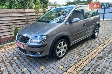 Минивэн Volkswagen Cross Touran 2010 в Макарове