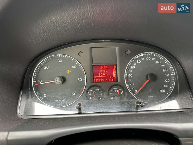 Минивэн Volkswagen Cross Touran 2007 в Жовкве