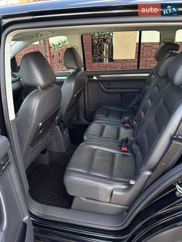 Мінівен Volkswagen Cross Touran 2011 в Самборі