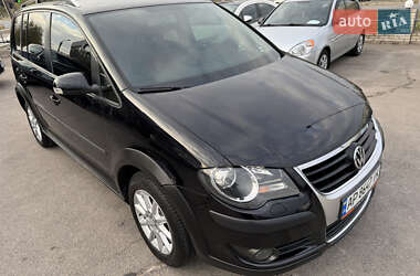 Мінівен Volkswagen Cross Touran 2007 в  фото 18 Мінівен Volkswagen Cross Touran 2007 в