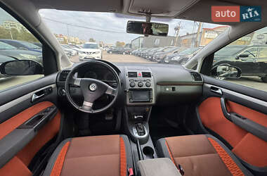 Мінівен Volkswagen Cross Touran 2007 в  фото 26 Мінівен Volkswagen Cross Touran 2007 в