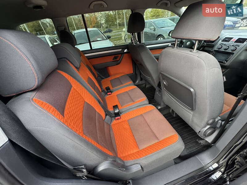 Минивэн Volkswagen Cross Touran 2007 в Запорожье фото 28 Минивэн Volkswagen Cross Touran 2007 в Запорожье