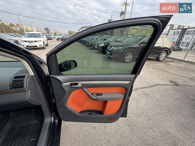 Минивэн Volkswagen Cross Touran 2007 в Запорожье фото 31 Минивэн Volkswagen Cross Touran 2007 в Запорожье