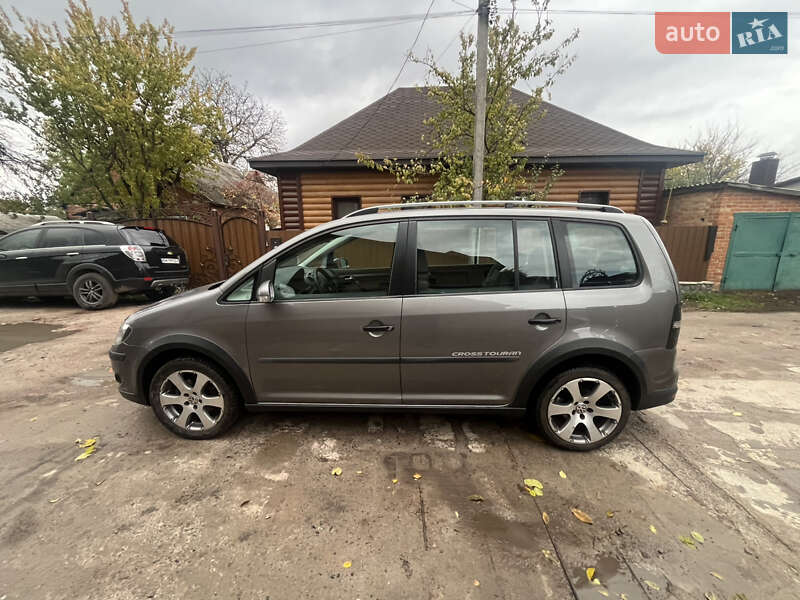Минивэн Volkswagen Cross Touran 2008 в Ахтырке фото 2 Минивэн Volkswagen Cross Touran 2008 в Ахтырке