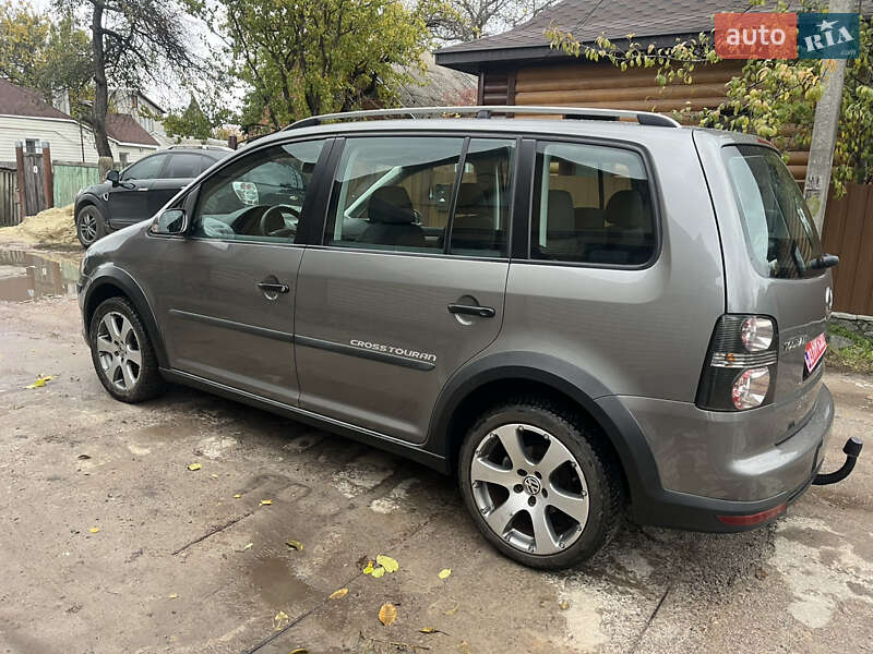 Минивэн Volkswagen Cross Touran 2008 в Ахтырке фото 4 Минивэн Volkswagen Cross Touran 2008 в Ахтырке