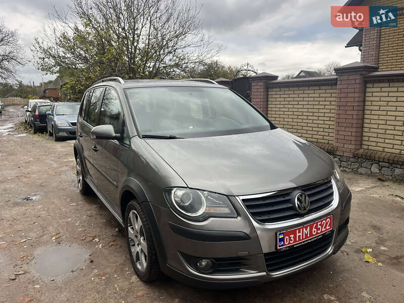 Минивэн Volkswagen Cross Touran 2008 в Ахтырке фото 17 Минивэн Volkswagen Cross Touran 2008 в Ахтырке