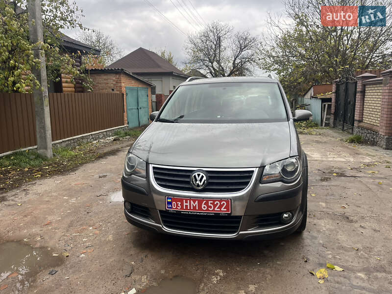 Минивэн Volkswagen Cross Touran 2008 в Ахтырке фото 20 Минивэн Volkswagen Cross Touran 2008 в Ахтырке