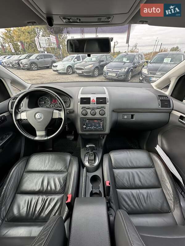 Минивэн Volkswagen Cross Touran 2009 в Белогородке фото 17 Минивэн Volkswagen Cross Touran 2009 в Белогородке