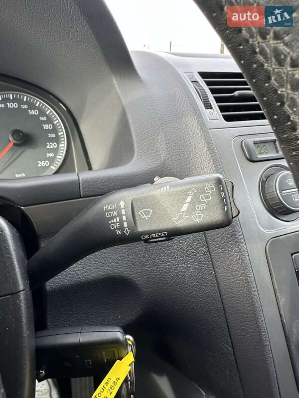 Минивэн Volkswagen Cross Touran 2009 в Белогородке фото 34 Минивэн Volkswagen Cross Touran 2009 в Белогородке