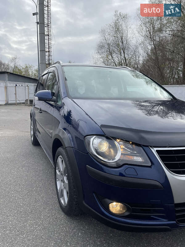 Минивэн Volkswagen Cross Touran 2008 в Киеве