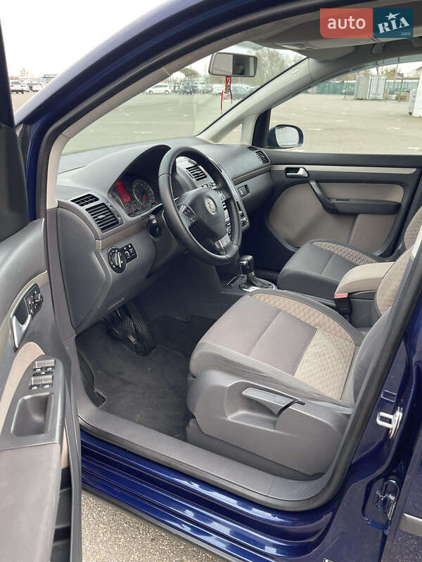 Минивэн Volkswagen Cross Touran 2008 в Киеве