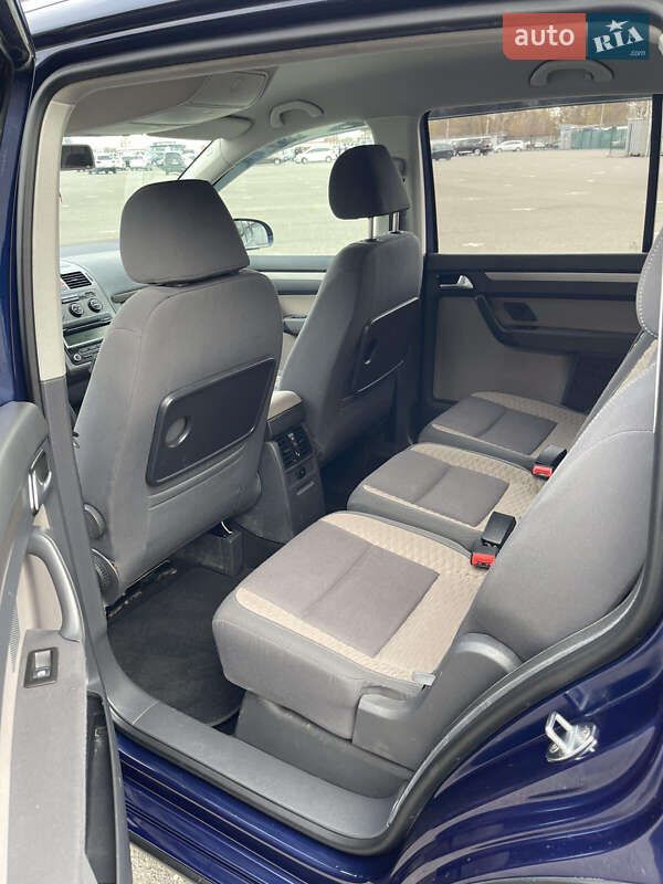 Минивэн Volkswagen Cross Touran 2008 в Киеве