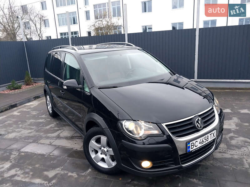 Минивэн Volkswagen Cross Touran 2008 в Самборе