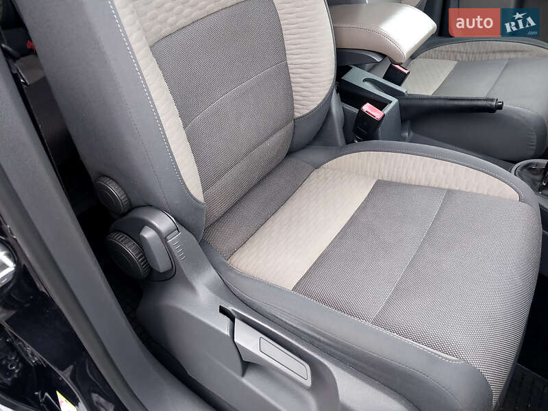 Минивэн Volkswagen Cross Touran 2008 в Самборе