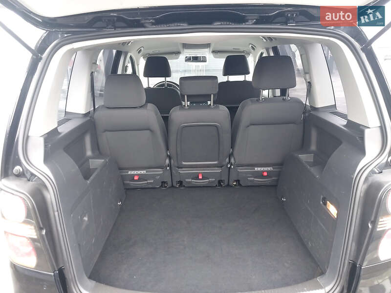 Минивэн Volkswagen Cross Touran 2008 в Самборе