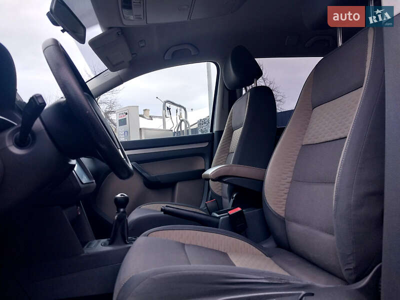 Минивэн Volkswagen Cross Touran 2008 в Самборе