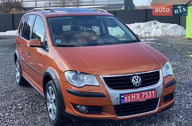 Минивэн Volkswagen Cross Touran 2008 в Староконстантинове
