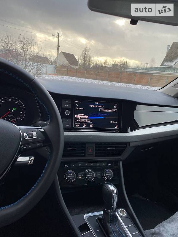 Седан Volkswagen e-Bora 2019 в Борисполе