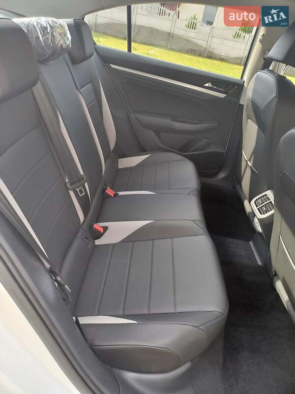 Седан Volkswagen e-Bora 2019 в Дніпрі