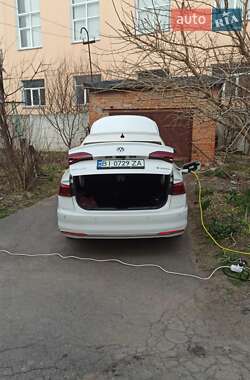 Седан Volkswagen e-Bora 2019 в Полтаві