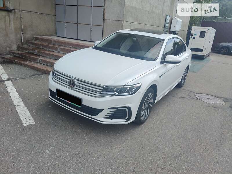 Седан Volkswagen e-Bora 2019 в Києві