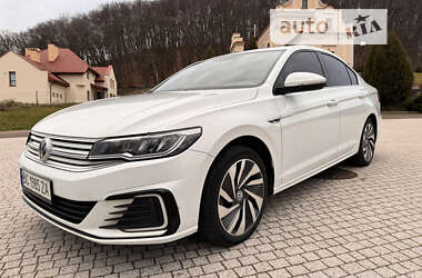 Volkswagen e-Bora 2019