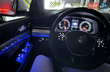 Седан Volkswagen e-Bora 2020 в 