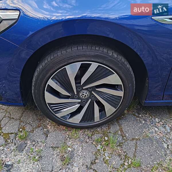 Седан Volkswagen e-Bora 2019 в Києві