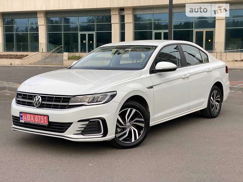 Седан Volkswagen e-Bora 2019 в Києві