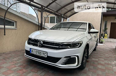 Volkswagen e-Bora 2019