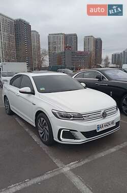 Седан Volkswagen e-Bora 2019 в Киеве
