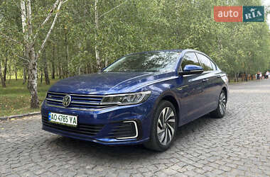 Седан Volkswagen e-Bora 2019 в Береговому