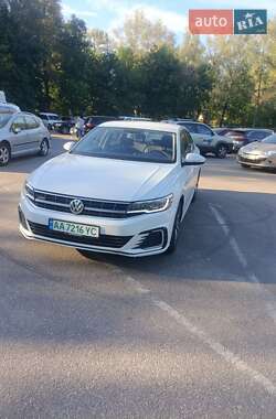 Седан Volkswagen e-Bora 2019 в Чернігові