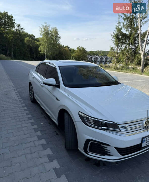 Седан Volkswagen e-Bora 2019 в Тернополе